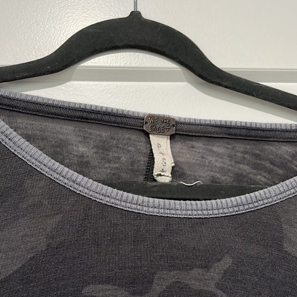 Free people camoflauge print t shirt - Picture 3 of 3